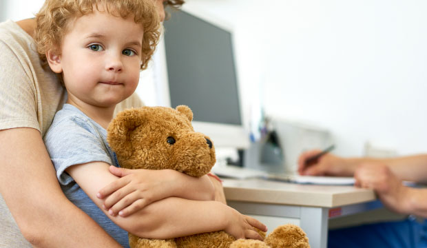 Contrer la peur du médecin chez l'enfant
