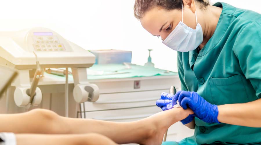 L'importance des soins podologiques (soins des pieds)