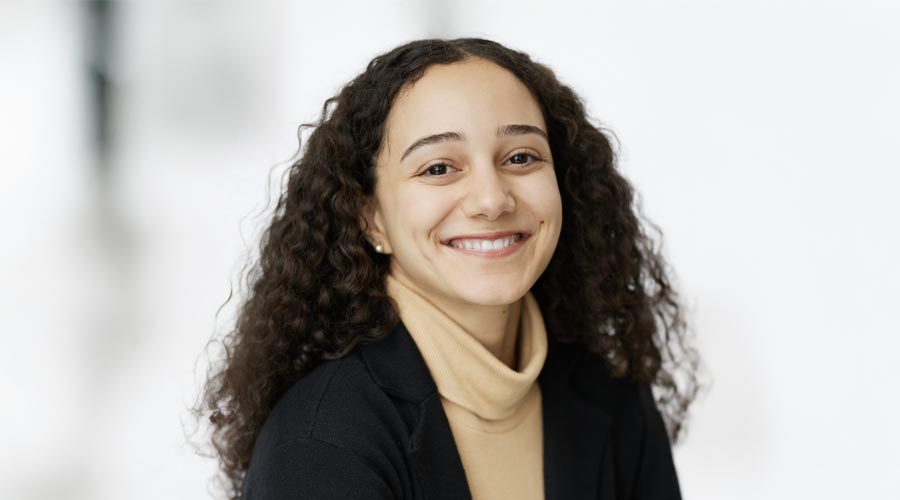 Dahbia Illoul, stagiaire en psychothérapie (en ligne)