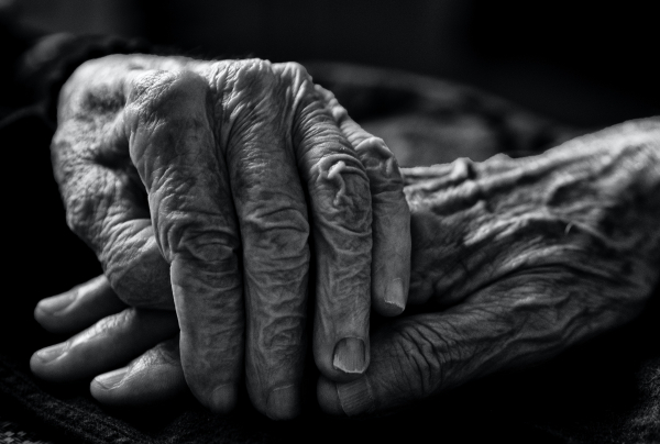 Le premier nouveau traitement contre la maladie d'Alzheimer depuis vingt ans : une lueur d'espoir pour les personnes atteintes d'un trouble neurocognitif