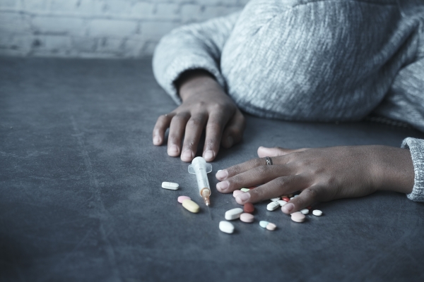  Prévention des surdoses - Le ministre Carmant annonce un financement supplémentaire aux services de consommation supervisée et de vérification de drogues de la région de Montréal