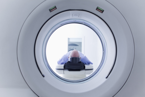Inauguration d'un nouvel appareil de tomodensitométrie à l'hôpital de Roberval