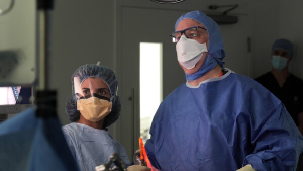 La gastroplastie endoscopique par manchon révolutionne la lutte contre l'obésité