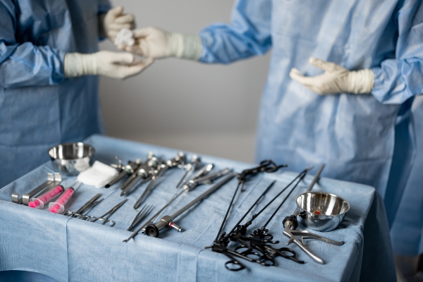 Médicaments inutilisés et objets médicaux usagés : un sondage révèle les lacunes des Québécois en matière de récupération sécuritaire