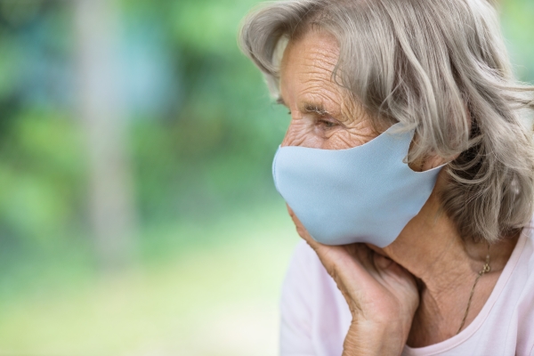 Une étude révèle l’impact disproportionné du VRS sur la santé des aînés et les coûts de soins