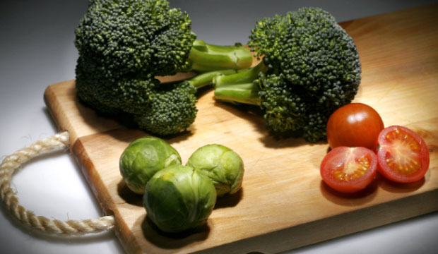 Est-ce que laver les aliments les rend plus salubres?