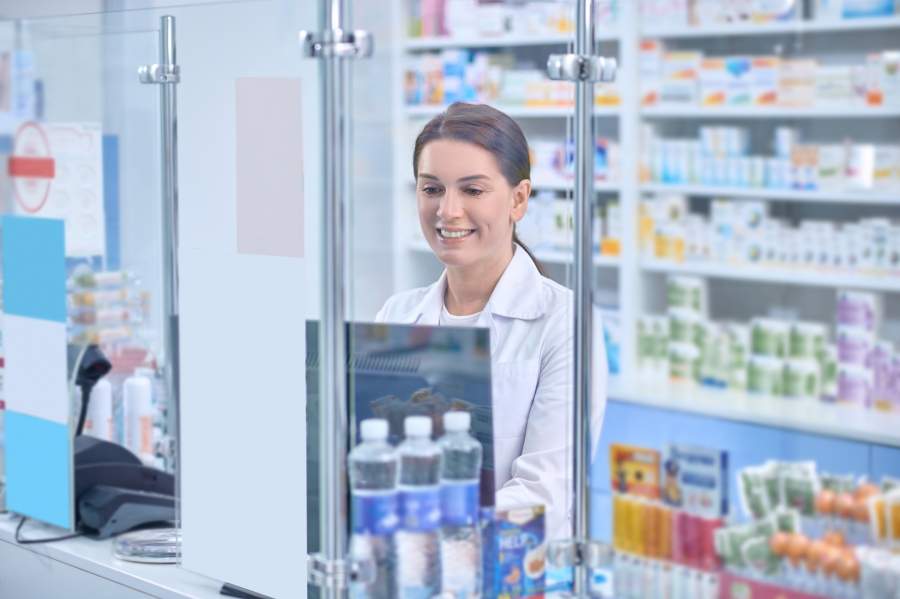 Les pharmaciens du Québec pourront offrir davantage de services dès décembre 2026