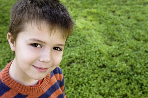 L'exposition involontaire de jeunes enfants à des comprimés d'acétaminophène pour adultes peut présenter de graves risques pour la santé